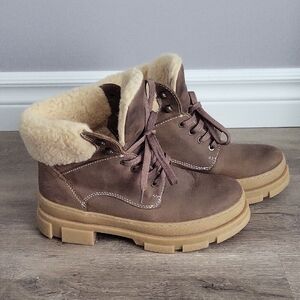Artica Brown Nubuck Shearling-Lined Boots
